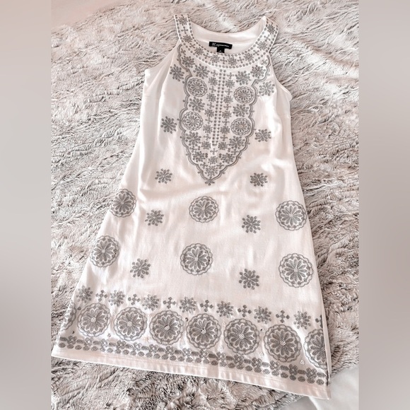 INC  BEAUTIFUL DRESS SIZE P (XS) WITH GORGEOUS SILVER EMBROIDERY.  LIKE NEW! - Picture 1 of 4